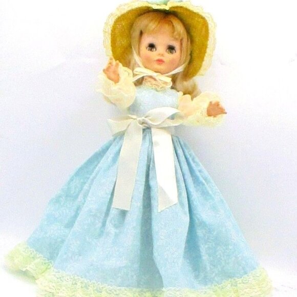 Vitg1974 Vogue Blonde Doll Real lashes Blue Dress Bonnet Sleepy Green Eyes USA - Picture 1 of 7